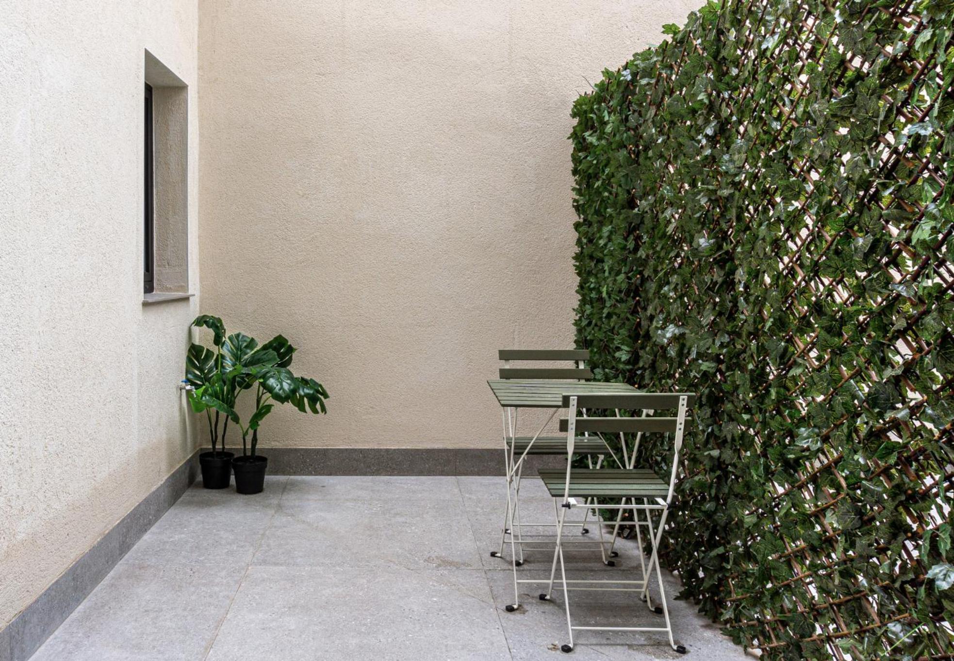Appartamento Osito Hub - Duque De Gaeta Valenza Esterno foto